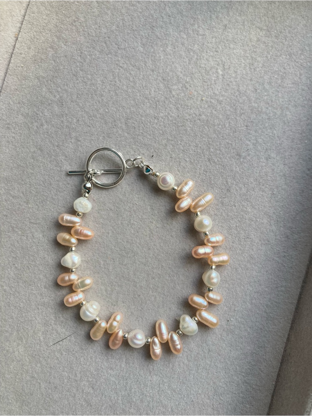 Freshwater Pearl Bracelet - Peach & White Pearls